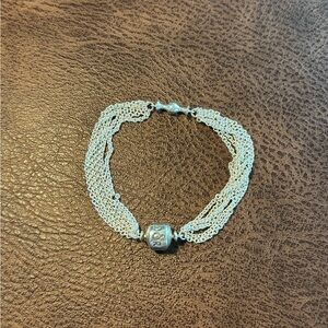 New Authentic Multi-Strand Mesh One Station Clip Capture Bracelet Pandora